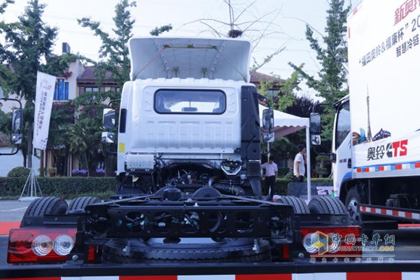 福田奧鈴冷藏車采用新一代后橋，高效經(jīng)濟(jì)！