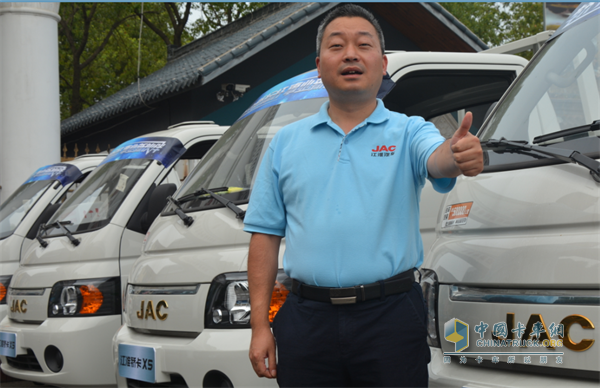 安徽江淮汽車(chē)集團(tuán)股份有限公司輕型商用車(chē)營(yíng)銷公司康鈴營(yíng)銷公司蘇滬大區(qū)轎卡總監(jiān)楊偉才