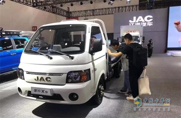 配備車聯(lián)網(wǎng) J-ConNet 2.0系統(tǒng)的康鈴X5