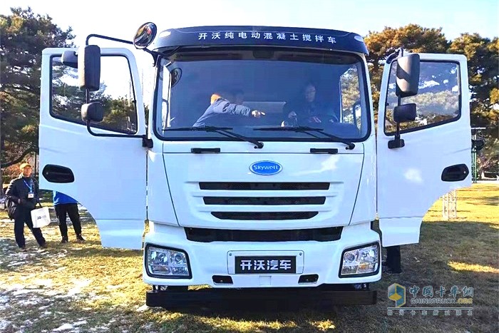 開(kāi)沃純電動(dòng)混凝土攪拌車