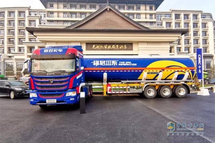 聯(lián)合卡車商務(wù)年會(huì)U＋展車