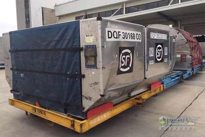 順豐9架次專機(jī)運(yùn)輸物資164噸