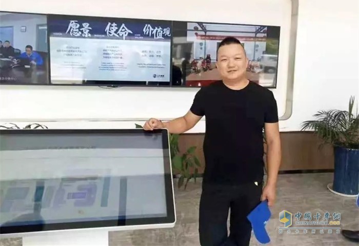 湖北鄂州的東風輕卡客戶張雙兵