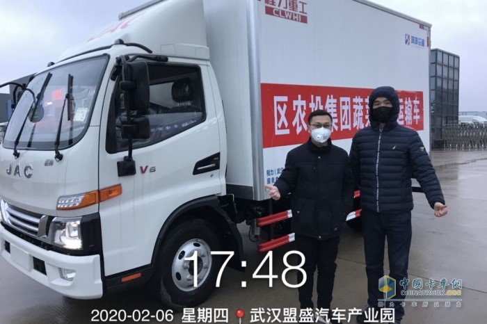 安徽康明斯與湖北江淮汽車，為了武漢人民能夠持續(xù)吃上新鮮可口的蔬菜，全力以赴