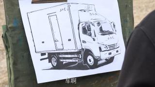誰說文藝男不吃香！駿鈴V6當(dāng)畫，成功牽手美女！