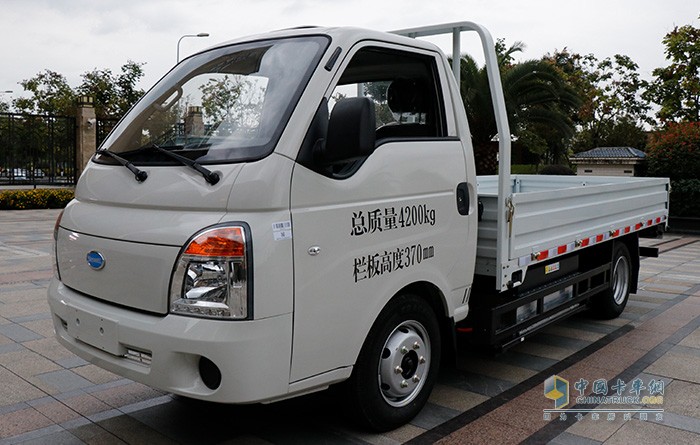 K10純電動(dòng)欄板物流車
