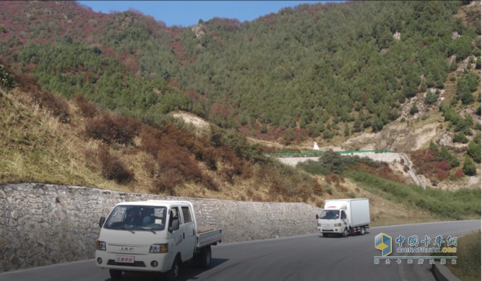 愷達(dá)轎卡讓卡哥過了一把越野癮