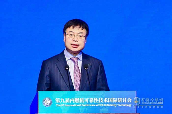 中國工程院院士、中國內(nèi)燃機學(xué)會理事長、天津大學(xué)校長金東寒