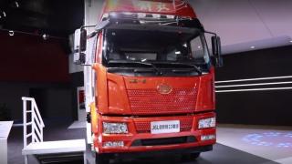 【廣州車(chē)展】平地板設(shè)計(jì) 一汽解放J6L領(lǐng)航版2.0載貨車(chē)再次定義了中國(guó)高端中卡