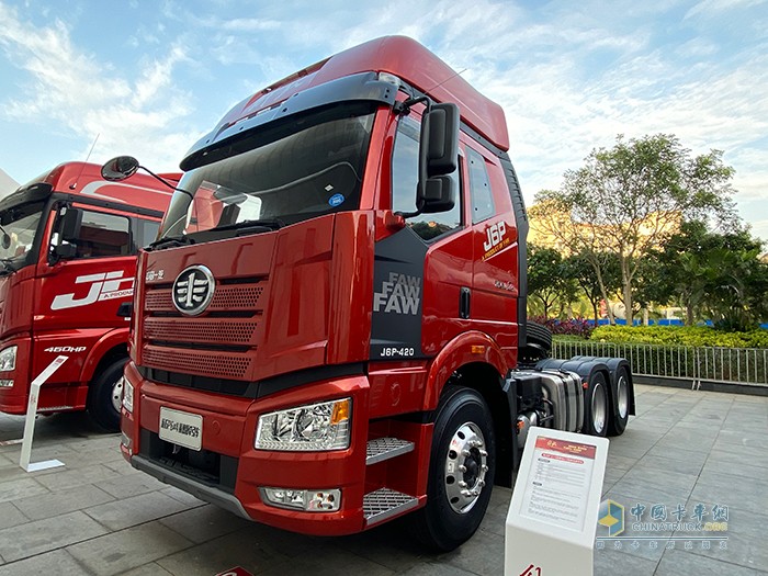 新J6P 6×4 智惠版2.0?；愤\(yùn)輸車