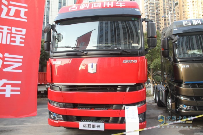 遠(yuǎn)程6×4甲醇牽引車