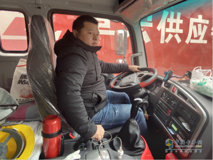每天，顧金龍飽滿的工作狀態(tài)與歐航密不可分