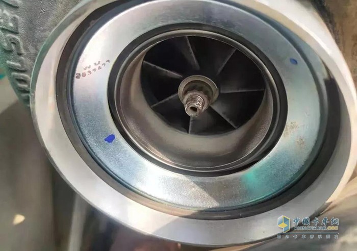 發(fā)動機機油