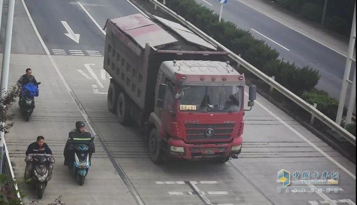 道路交通 貨車運(yùn)輸