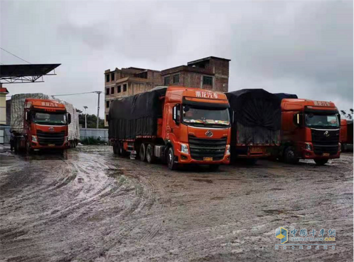 東風(fēng)柳汽  乘龍牽引車