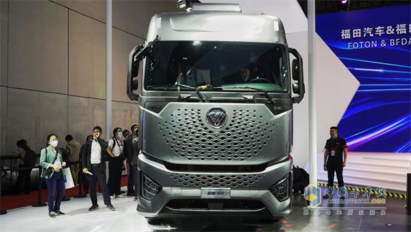 福田戴姆勒  歐曼自動(dòng)擋牽引車(chē)