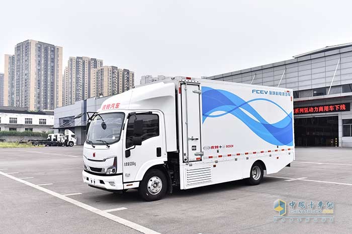 慶鈴氫能商用車(chē)下線(xiàn)
