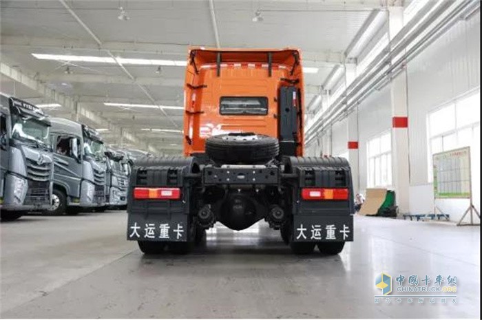 大運(yùn)重卡  N9H國六牽引車