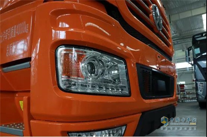 大運(yùn)重卡  N9H國六牽引車