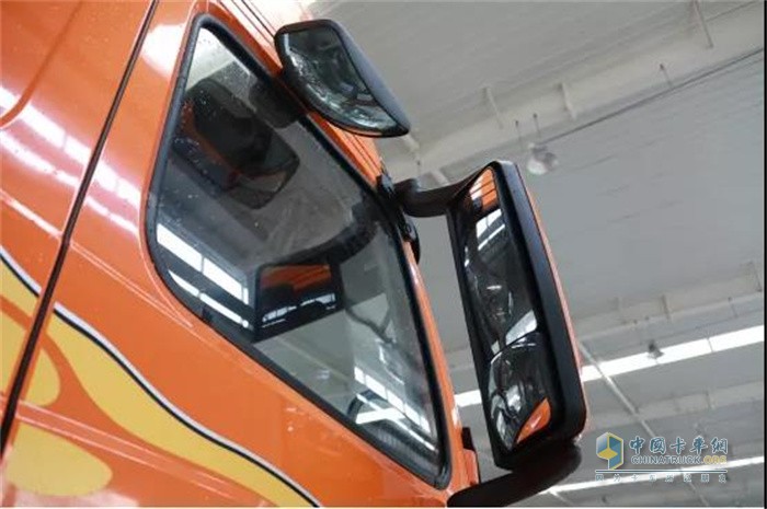 大運(yùn)重卡  N9H國六牽引車