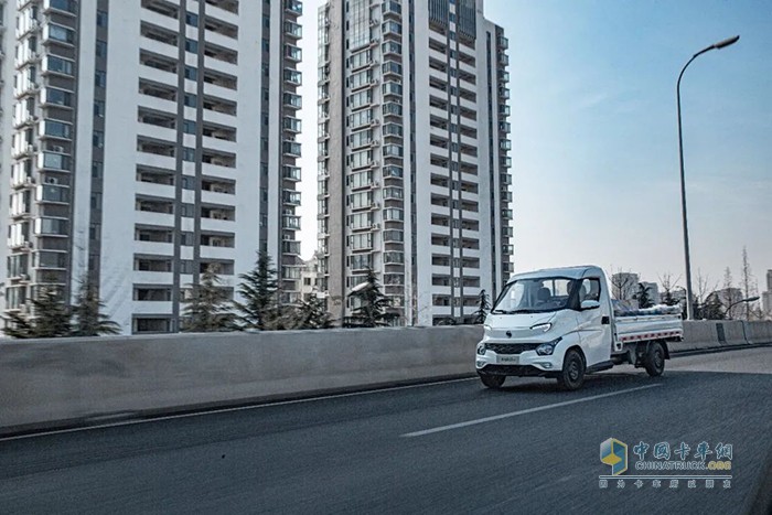 飛碟汽車(chē),Q3輕卡