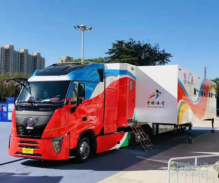 中國重汽成功研制出國內首臺完整知識產權的雪蠟車
