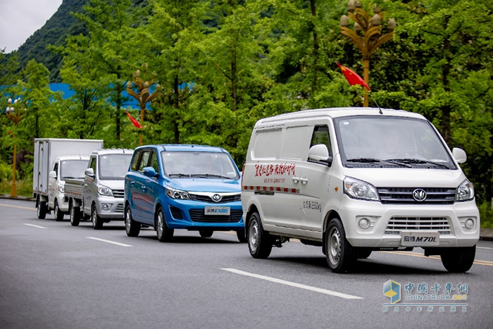 新龍馬汽車,啟騰N30,輕卡載貨車