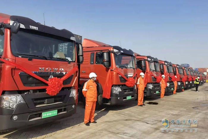 中國重汽 豪沃TX 電動集卡牽引車