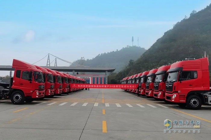 東風(fēng)商用車 牽引車 越南快遞標(biāo)桿客戶