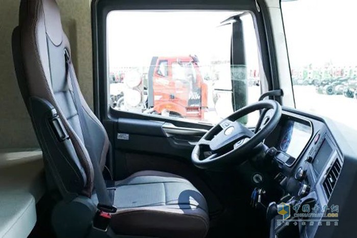 解放卡車 氣囊座椅 如何調(diào)節(jié)