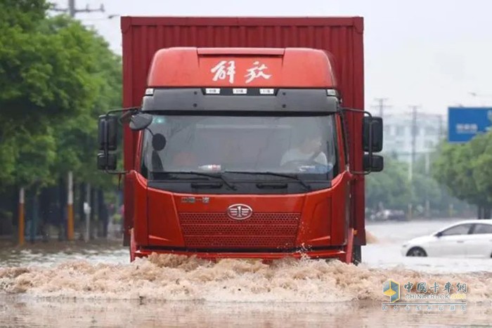 廣東富華車軸 強降雨天氣 車軸泡水