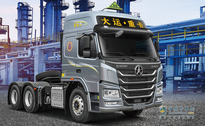 大運(yùn)新N8E 6*4 危化牽引車(chē)