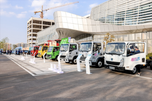 見證濰柴速度 濰柴新能源藍(lán)擎汽車新品全國上市