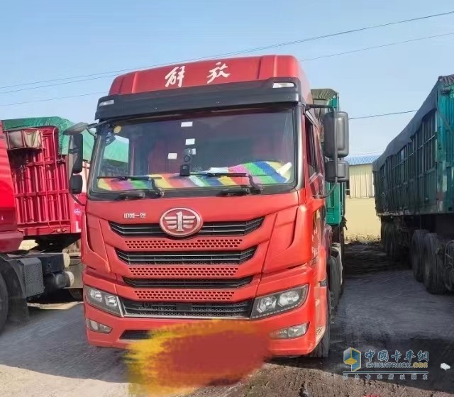 “感謝解放卡車幫我走出難關(guān)” 卡車網(wǎng)收到了一位悍V用戶的感謝留言