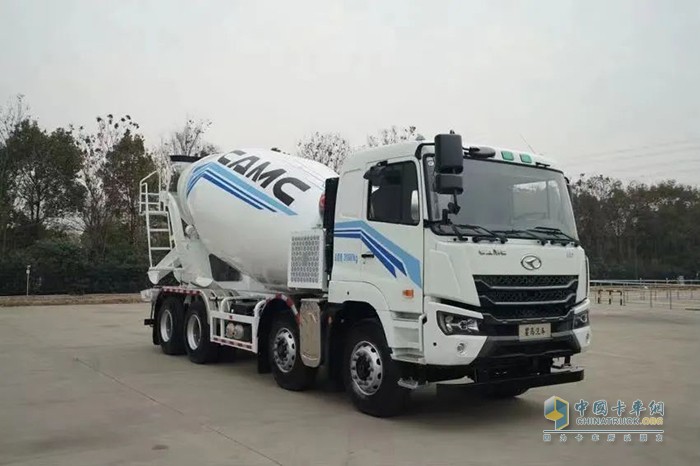 星馬輕騎兵電動(dòng)上裝攪拌車，助卡友掌握創(chuàng)富“話語權(quán)”