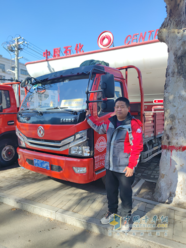 東風(fēng)輕型車龘人用戶故事③:25年前的破釜沉舟，終開出命運“繁花”