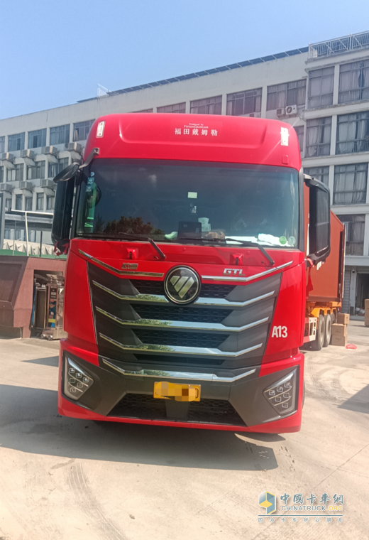 百公里油耗22.7L！歐曼星翼港口車成為胡師傅創(chuàng)富好搭檔 高效“盈”運(yùn)更省心