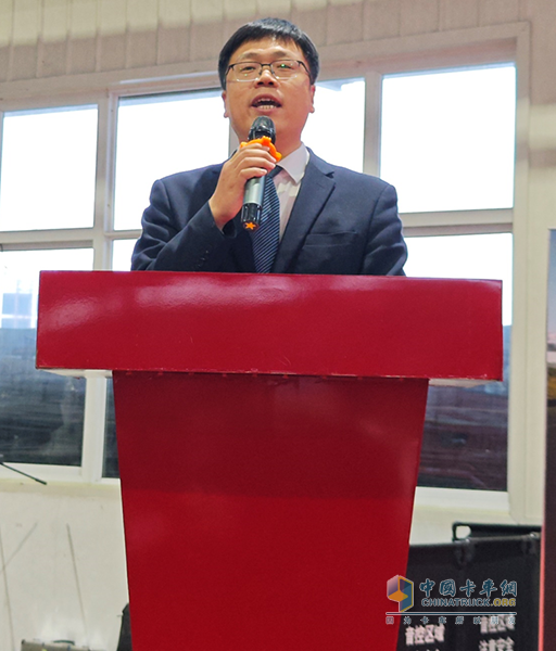 “巔峰對決·技能為王”-第八屆大運(yùn)重卡技能大賽決賽圓滿成功