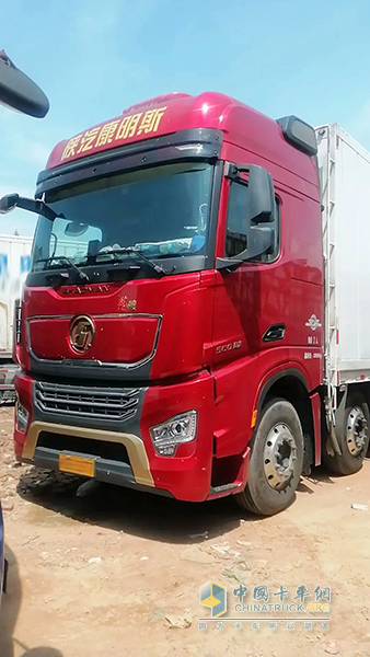 山區(qū)油耗百公里25.91升，龍?bào)J8×4載貨車成績(jī)亮眼！