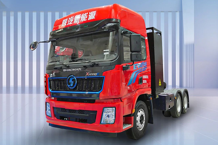 陜汽X5000E新能源牽引車：節(jié)能、省心、安全，一路領(lǐng)先！