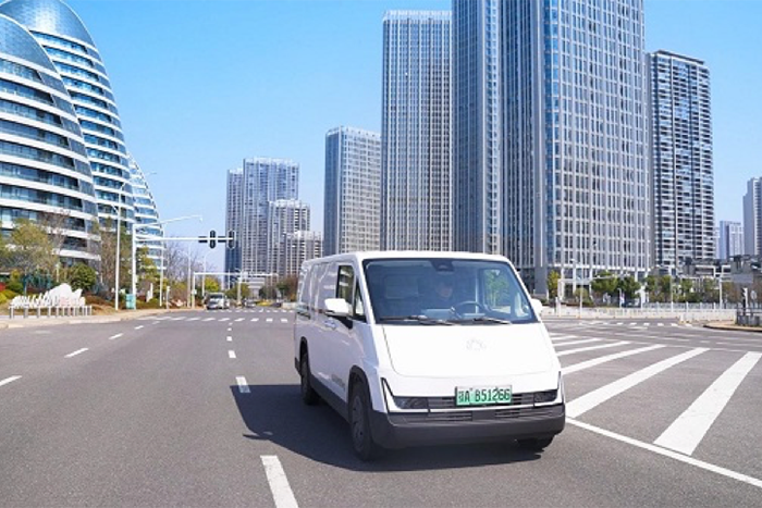 福田卡文樂福：解鎖城配“新玩法”，女司機(jī)百公里場景實(shí)測