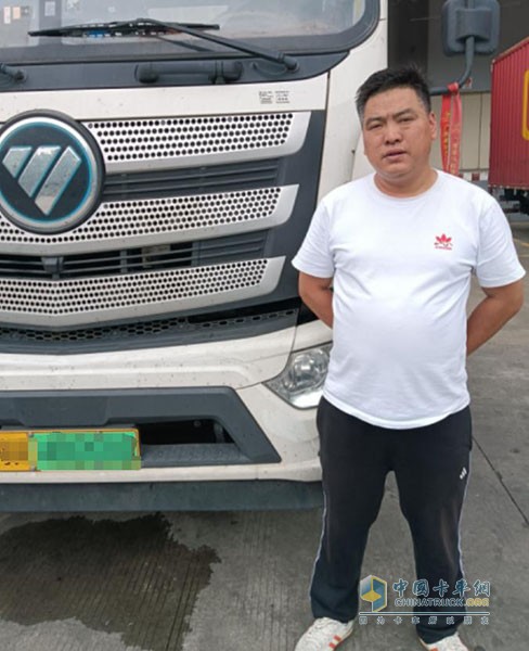 年省超10萬(wàn) 9.8米歐航智藍(lán)246度電新能源卡車降本立竿見(jiàn)影