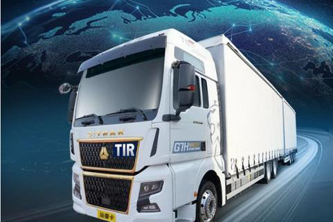 汕德卡TIR跨境運(yùn)輸牽引車，以全維實(shí)力鑄就跨境“精品”！