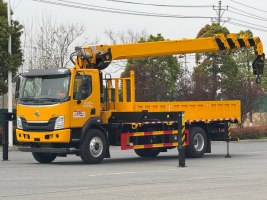 乘龍L3隨車吊：短軸距強動力高承載，工程作業(yè)更高效