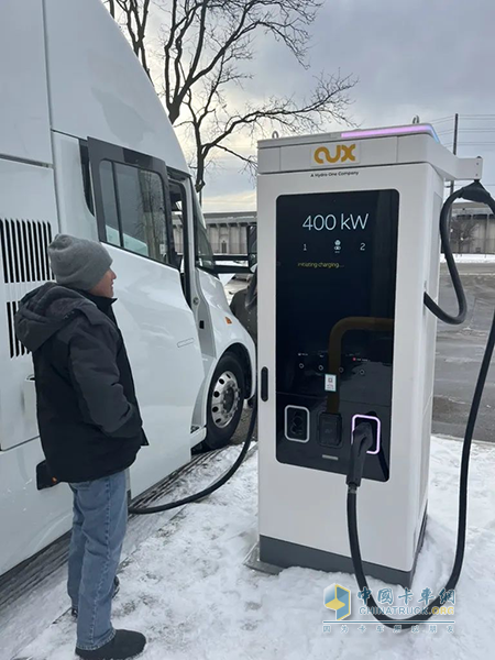 葦渡科技Windrose長續(xù)航純電重卡獲加拿大3600萬元訂單
