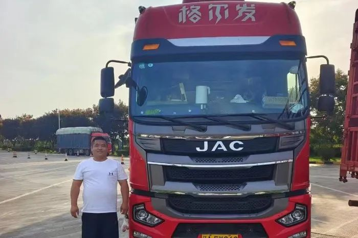 嘎嘎好，江淮格爾發(fā)快遞載貨車幫助東北老鐵生意節(jié)節(jié)高
