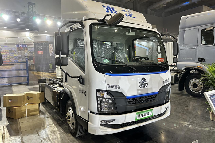580km高續(xù)航 百公里氣耗≤6.67kg，乘龍翼威2 CNG增程輕卡來襲！