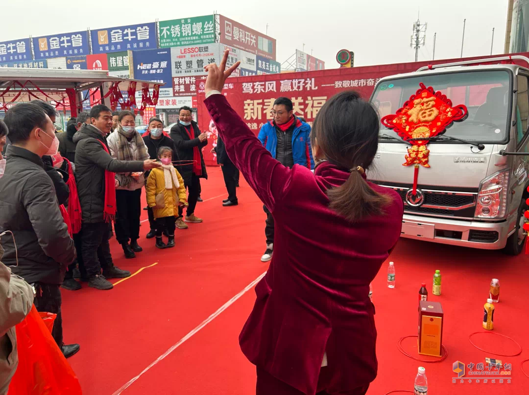 新形勢(shì)，新舉措 東風(fēng)輕型車打響新年?duì)I銷“第一槍”