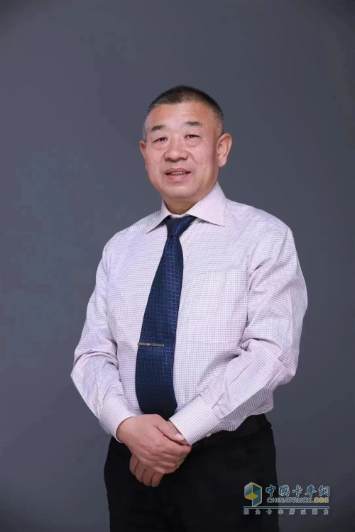 鮮奶運(yùn)輸急先鋒，東風(fēng)天龍GX顯神通