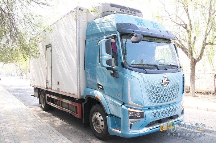 乘龍冷藏車，助力海鮮從碼頭到餐桌